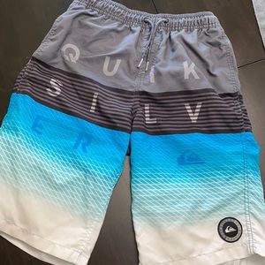 Boys Quicksilver boardshorts